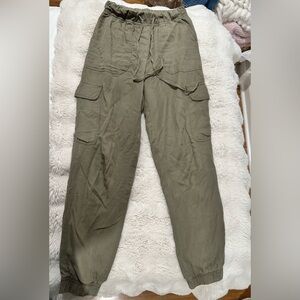 light weight cargo joggers size s